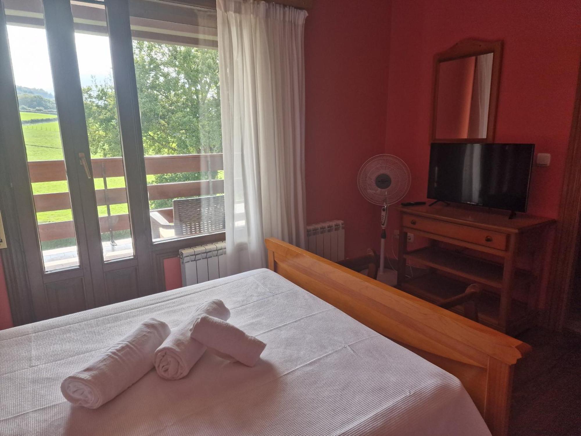 Hostal Lizuniaga Бера Экстерьер фото